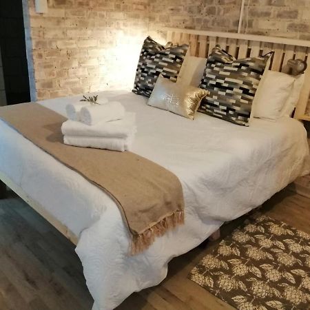 Pillow Place بارايس المظهر الخارجي الصورة